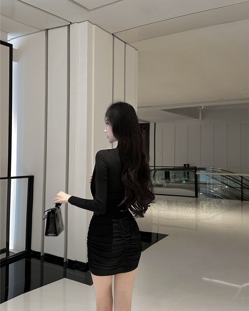 Pinch pleated Pseudo-two T-back long sleeve lace dress