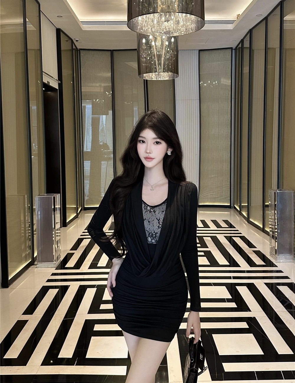 Pinch pleated Pseudo-two T-back long sleeve lace dress