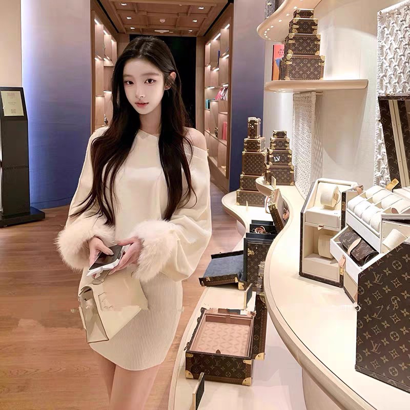 Flat shoulder knitted Korean style dress for women