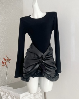 Pseudo-two splice autumn and winter PU fold dress