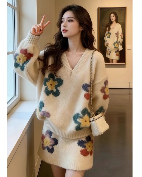 Korean style tender short skirt winter sweater 2pcs set