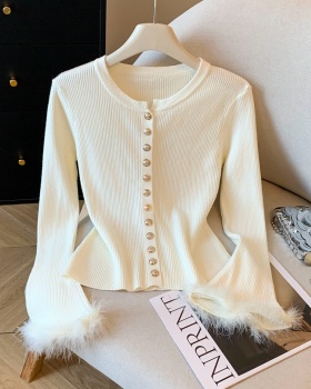 Round neck winter tops inside the ride sweater for women