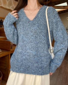Loose lazy gray autumn and winter sweater for women