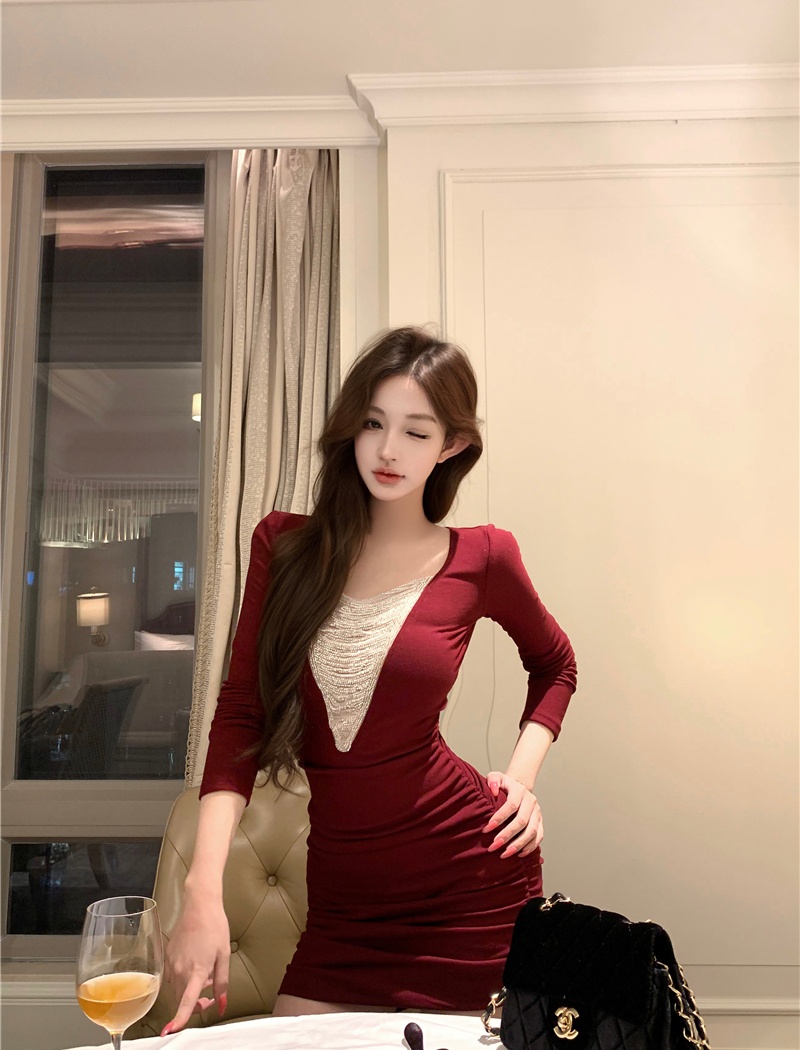 V-neck sueding T-back knitted slim dress