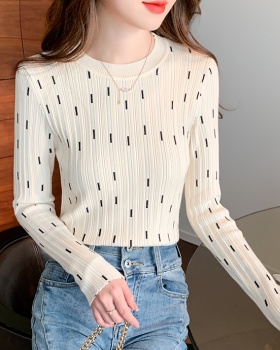Temperament commuting fashion sweater pullover simple tops