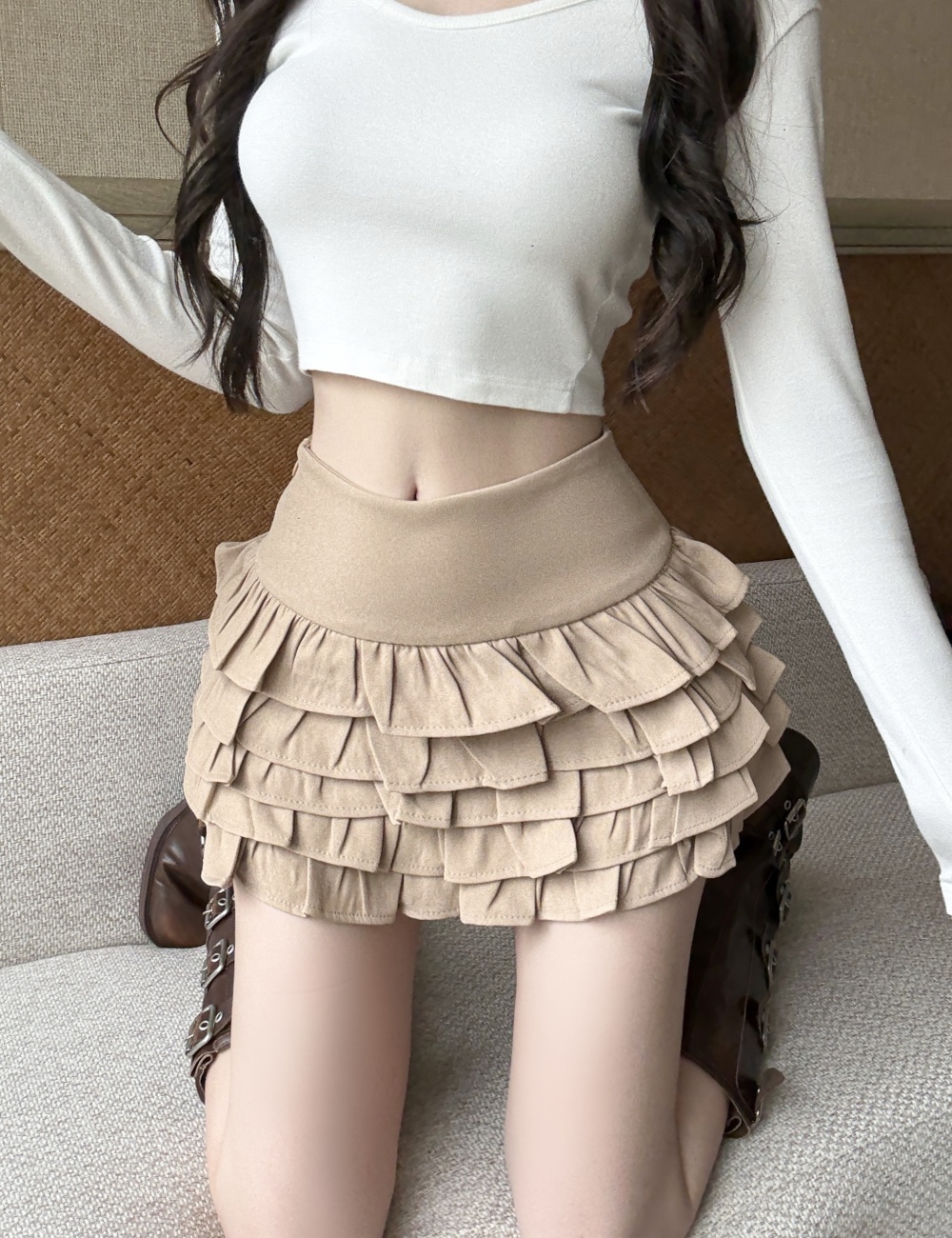 Cake thick and disorderly short skirt wood ear skirt
