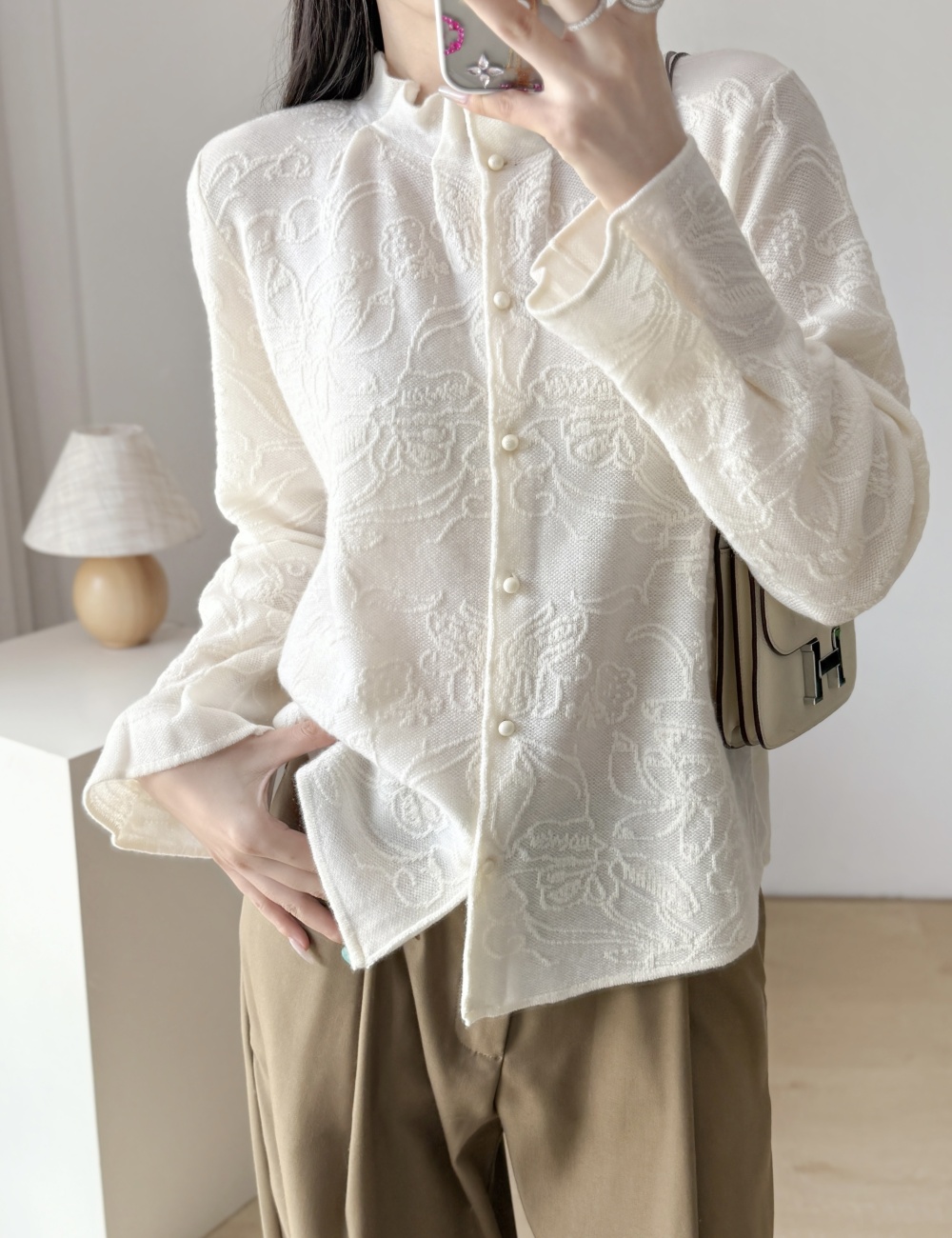 Knitted jacquard wool fungus collar cardigan