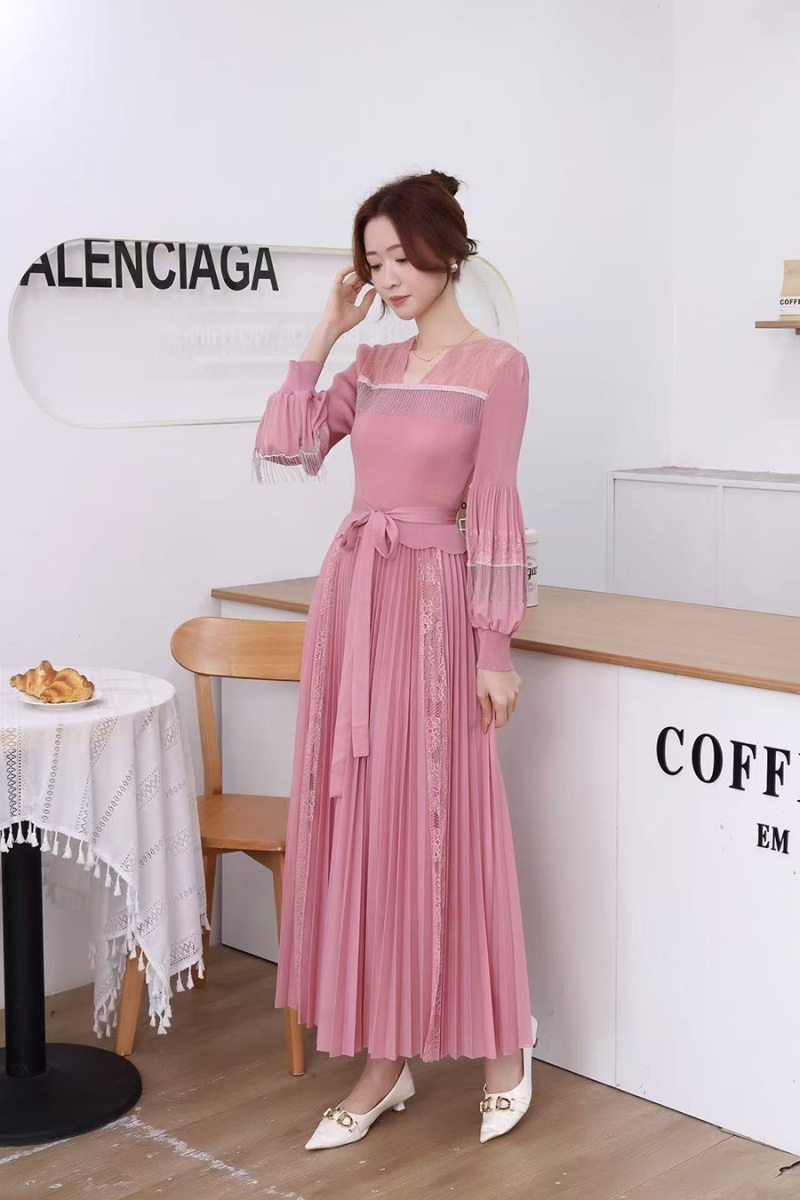 Pleated splice European style lantern sleeve dress