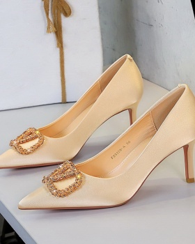 Low rhinestone temperament shoes for women