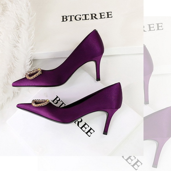 Low rhinestone temperament shoes for women