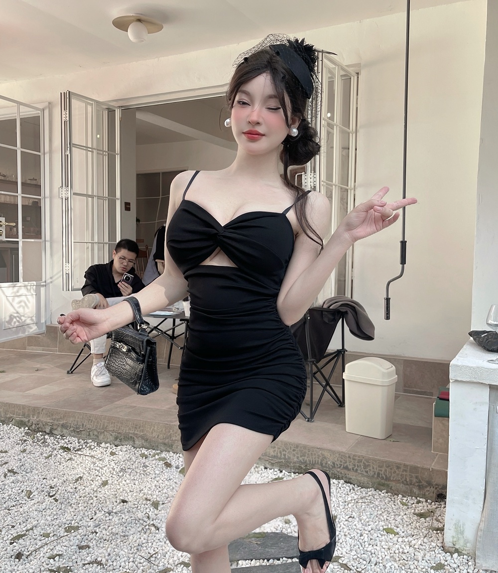 Low-cut V-neck spicegirl T-back sexy slim sling dress