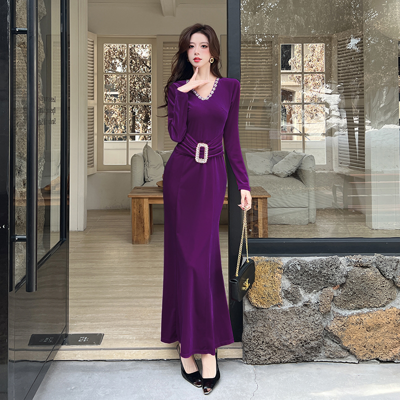 Fashion golden velvet long dress V-neck package hip dress