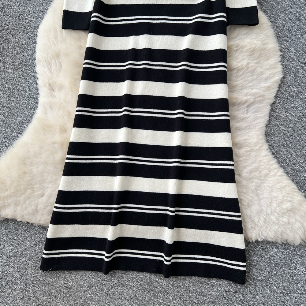 Pinched waist niche Korean style V-neck dress for women