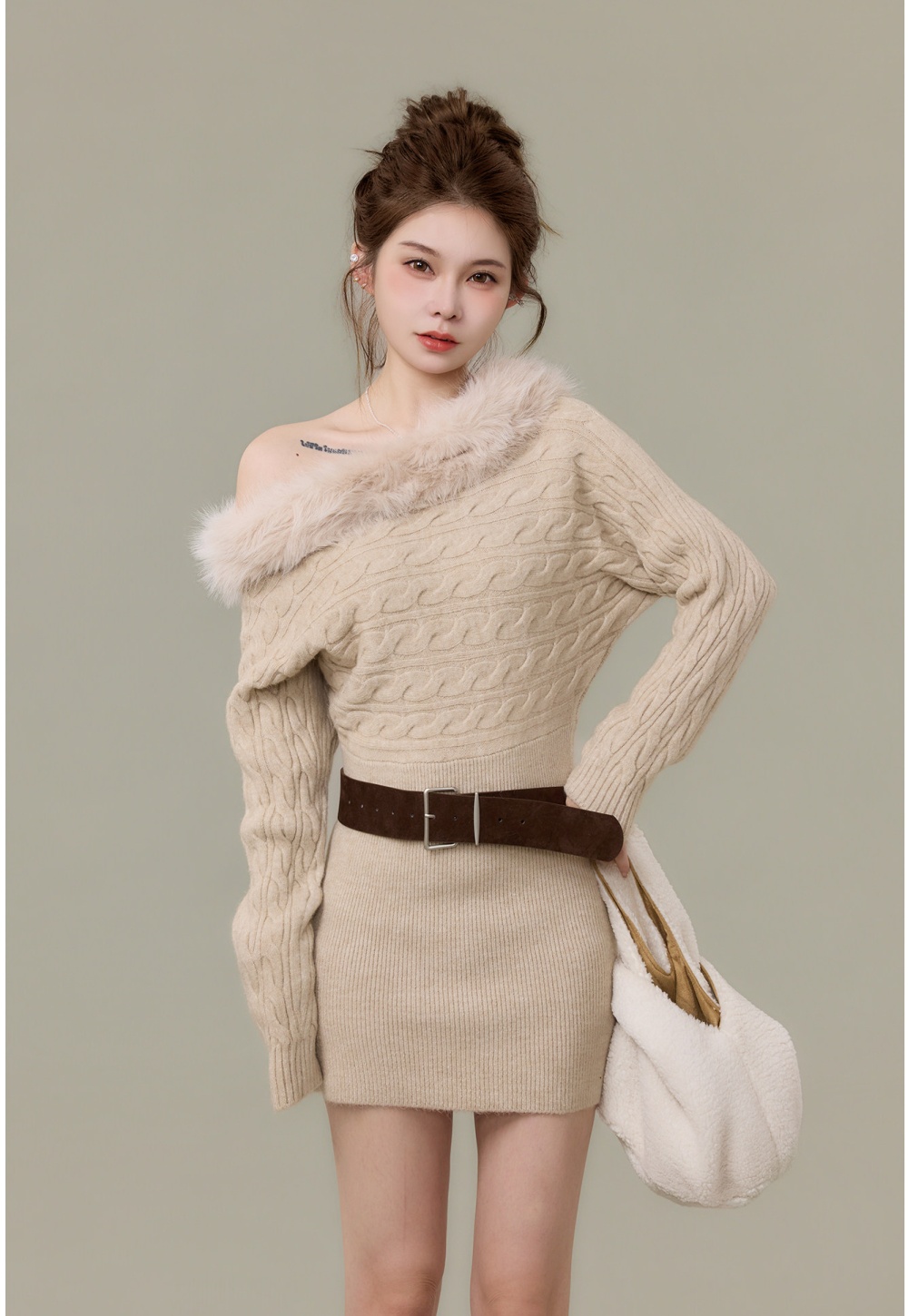 Horizontal collar winter red T-back knitted christmas dress