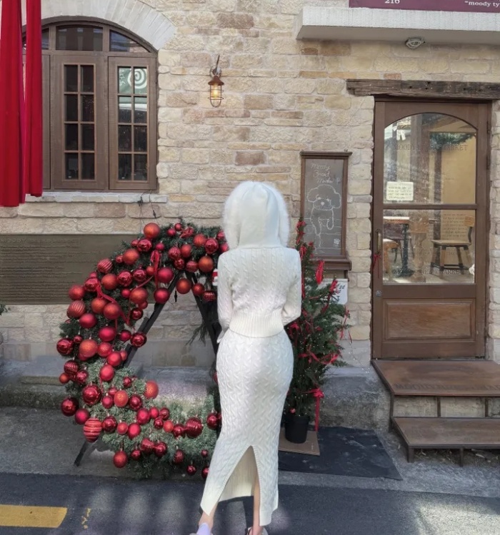 Knitted removable skirt hooded fur collar sweater 2pcs set