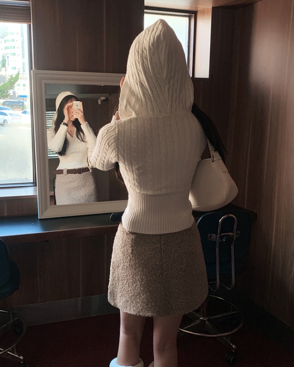 Hooded Korean style pullover twist slim sweater