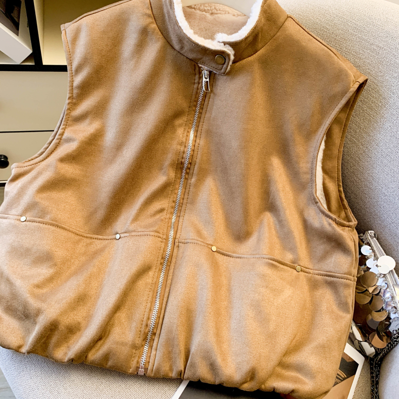 Wears outside retro lambs wool waistcoat for women