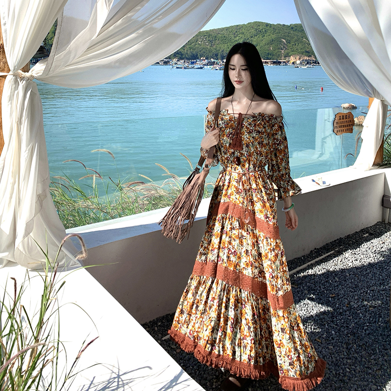 Retro long sleeve floral large yard tassels dress