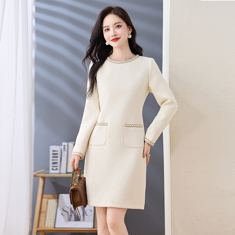 Beading V-neck Western style dress for women