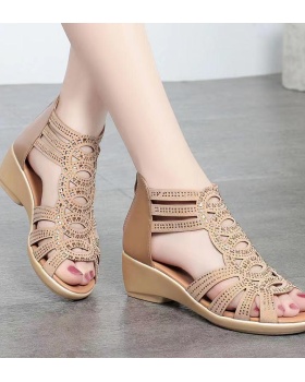 Large yard buff high-heeled sandals for women