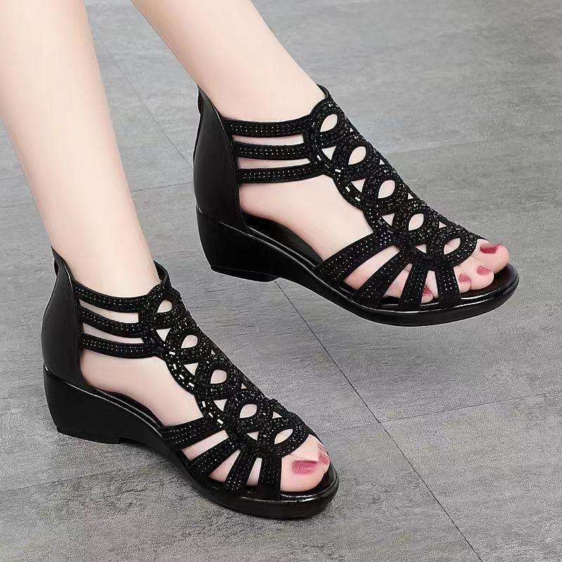 Large yard buff high-heeled sandals for women