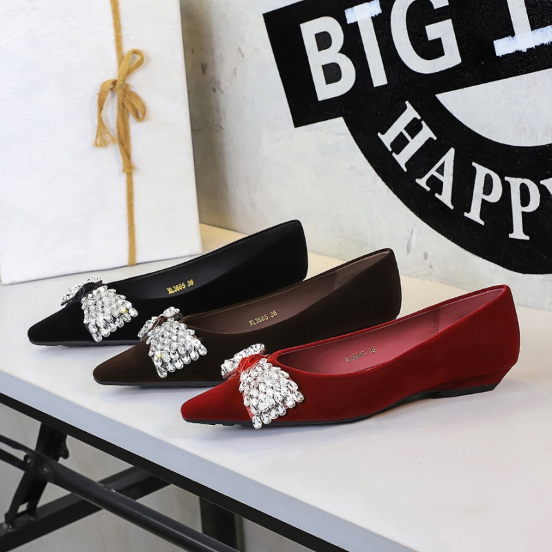 Slipsole pointed rhinestone shoes for women