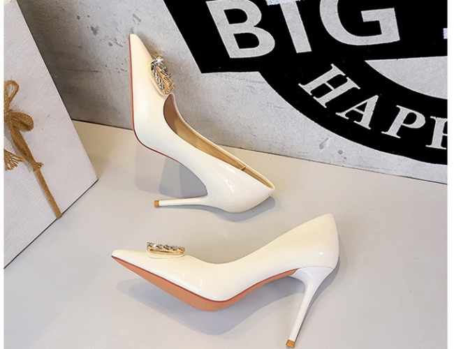 Rhinestone pointed shoes high-heeled fashion high-heeled shoes