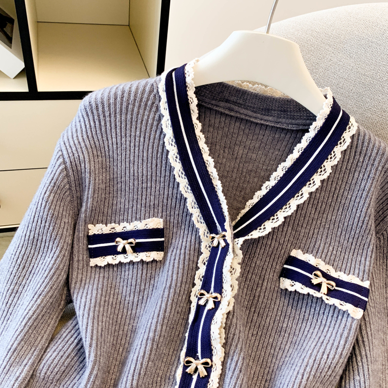 Knitted thermal V-neck tops chanelstyle thick coat