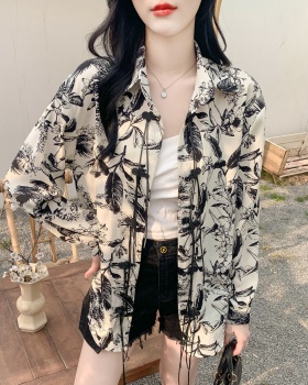 Sunscreen loose printing niche shirt spring retro ink tops