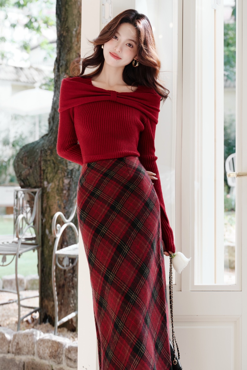 Christmas tops a set