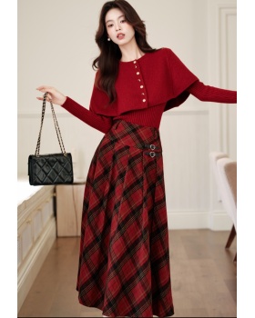 Christmas red cell pattern skirt red sweater a set