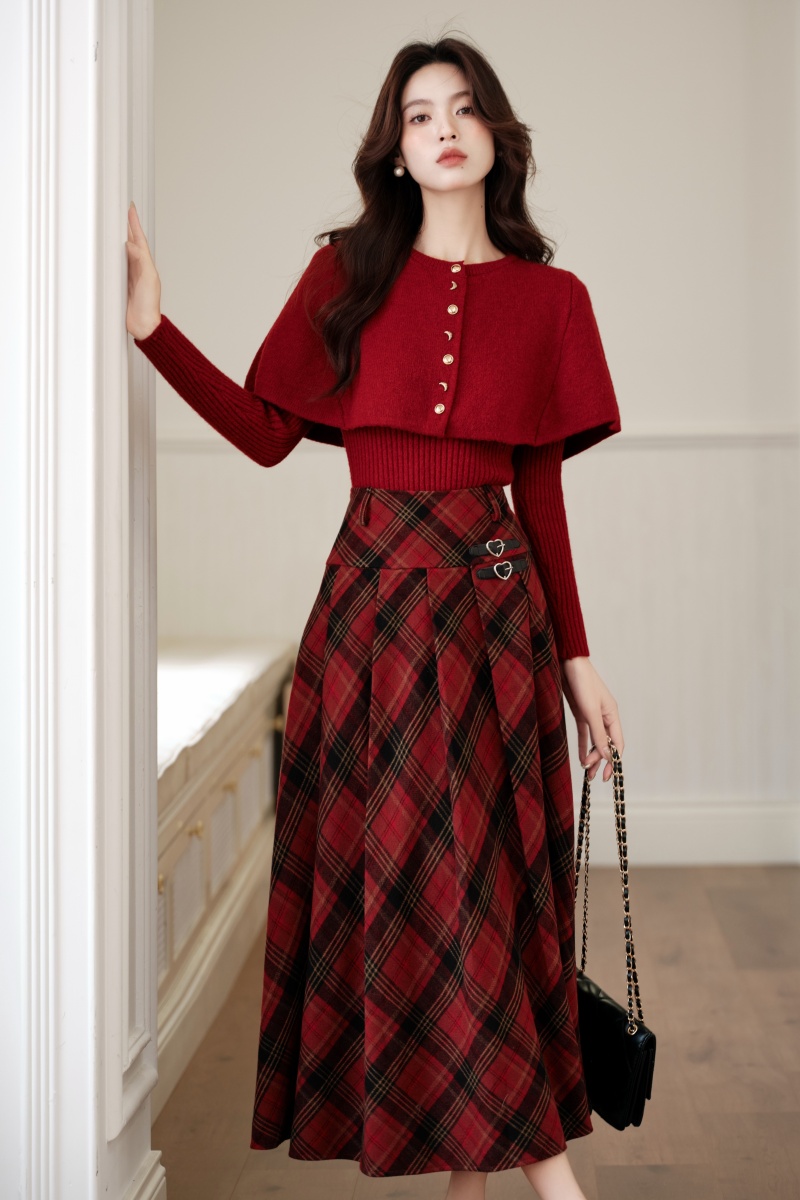 Christmas red cell pattern skirt red sweater a set