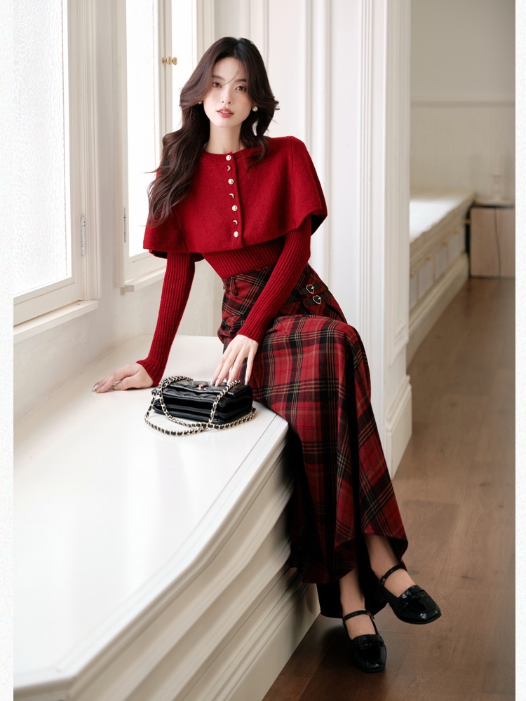 Christmas red cell pattern skirt red sweater a set