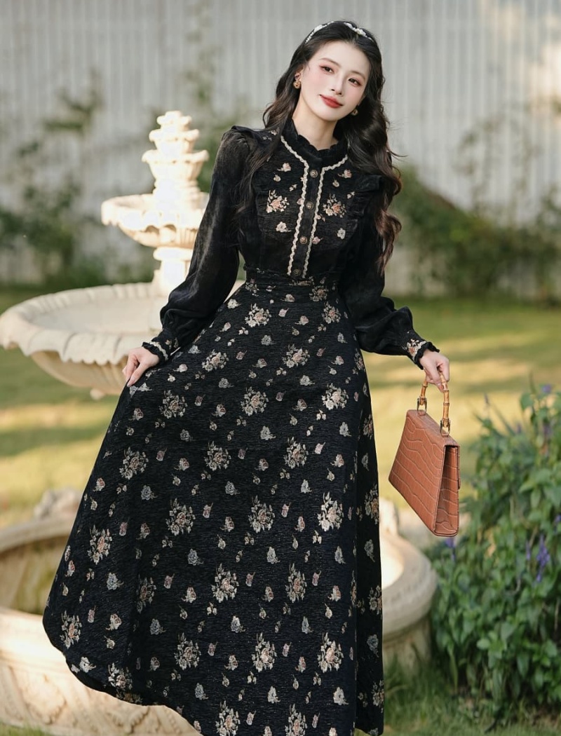 Rose jacquard short skirt retro black shirt a set