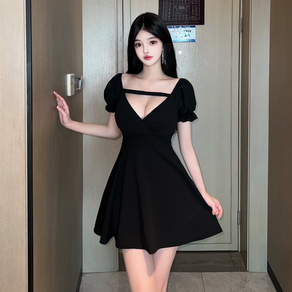 Pinched waist sexy big skirt low collar short sleeve dress