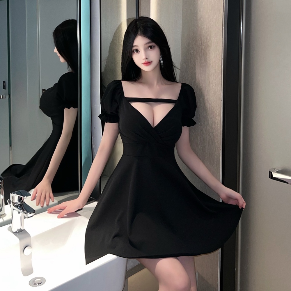 Pinched waist sexy big skirt low collar short sleeve dress