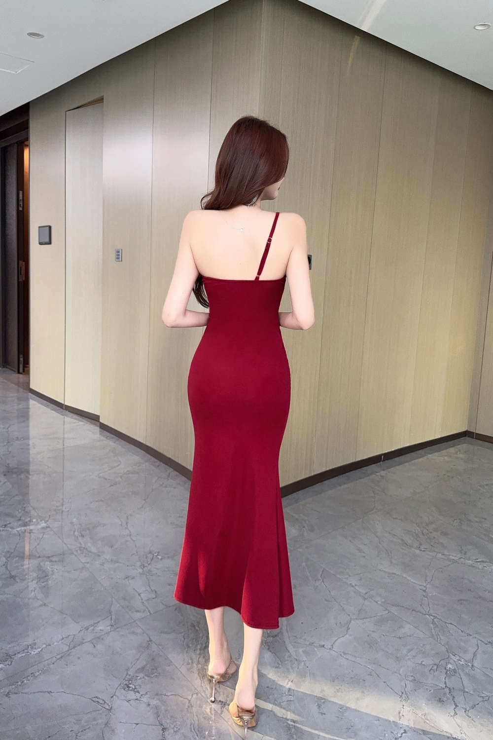 Tight bottoming shoulder sling short low-cut dress