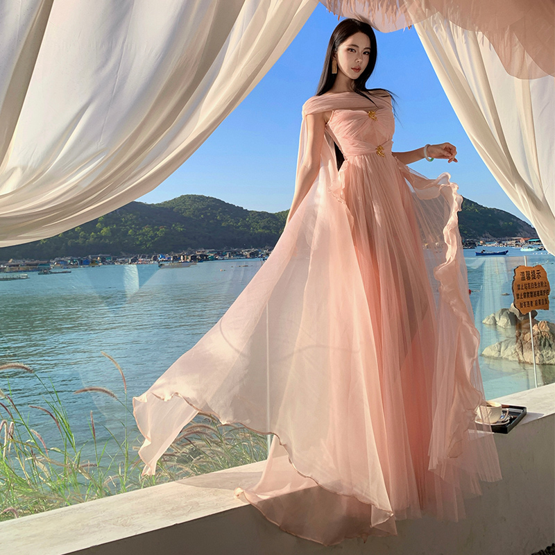 Pinched waist enticement dress flat shoulder long dress