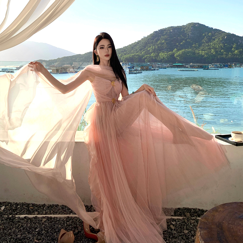 Pinched waist enticement dress flat shoulder long dress