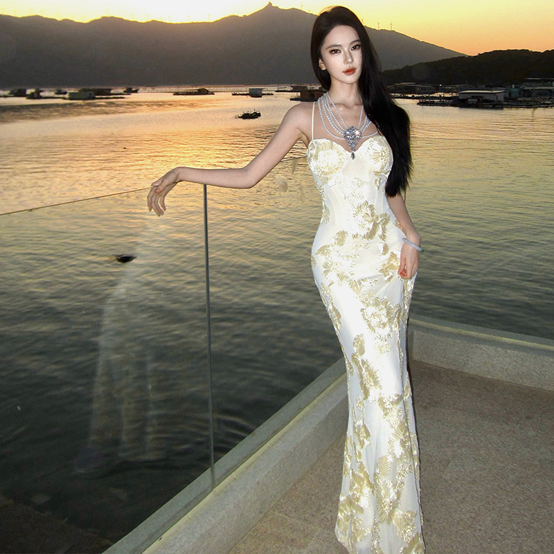 Rose slim halter lace sexy temperament frenum jumpsuit