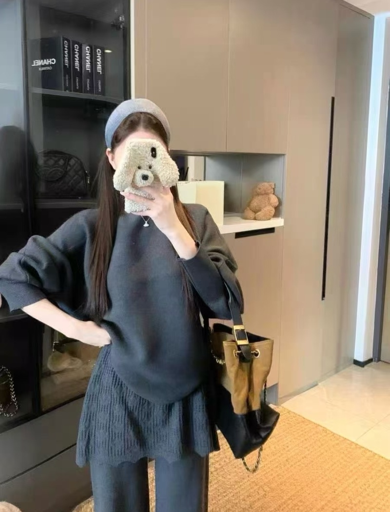 Knitted round neck long pants hook flower sweater 2pcs set