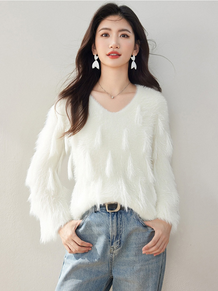 Autumn and winter loose V-neck ladies sweater