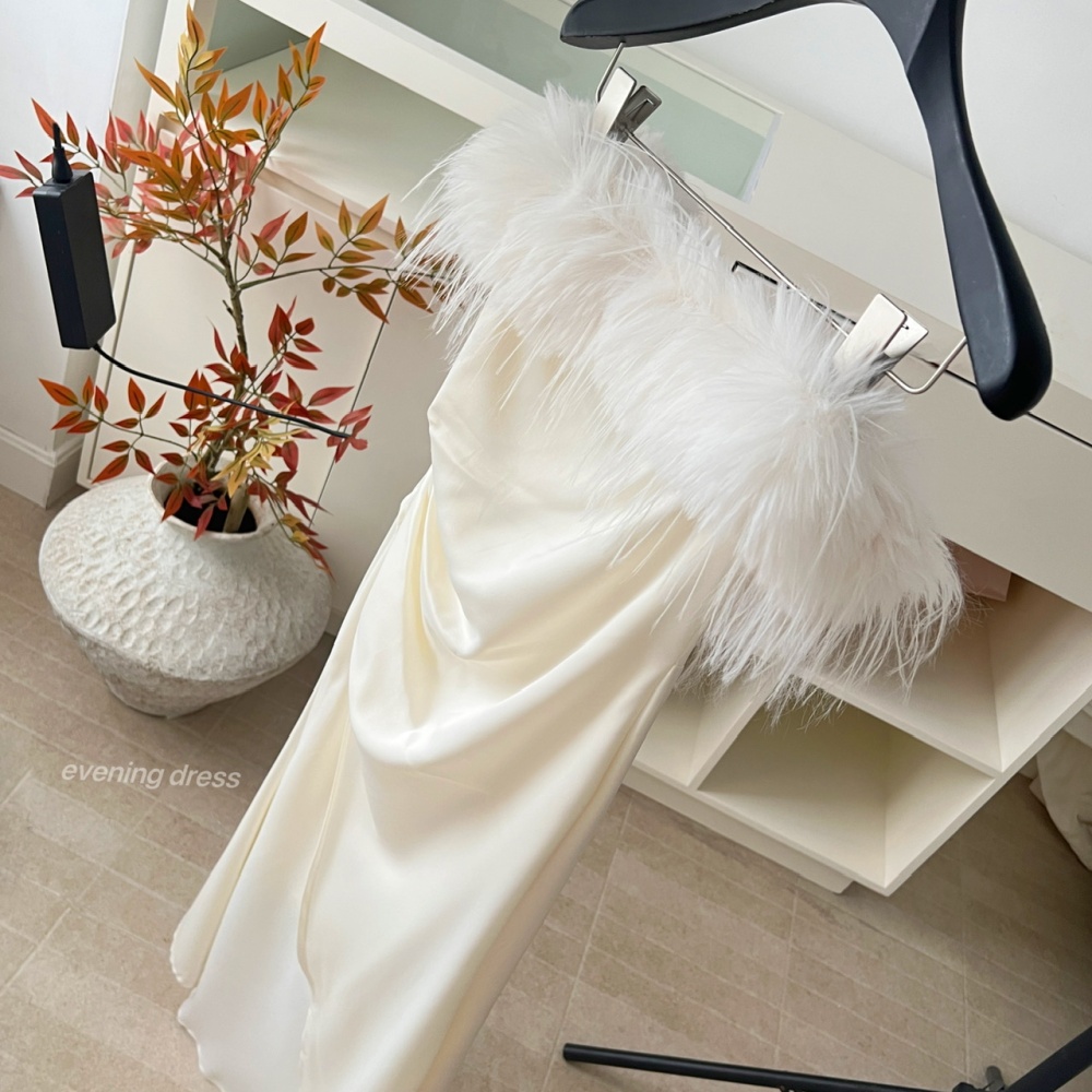 Flat shoulder autumn prom white dress