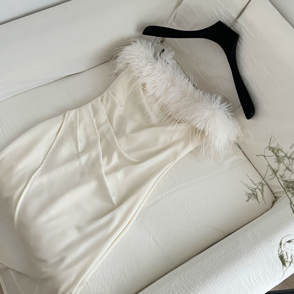 Flat shoulder autumn prom white dress