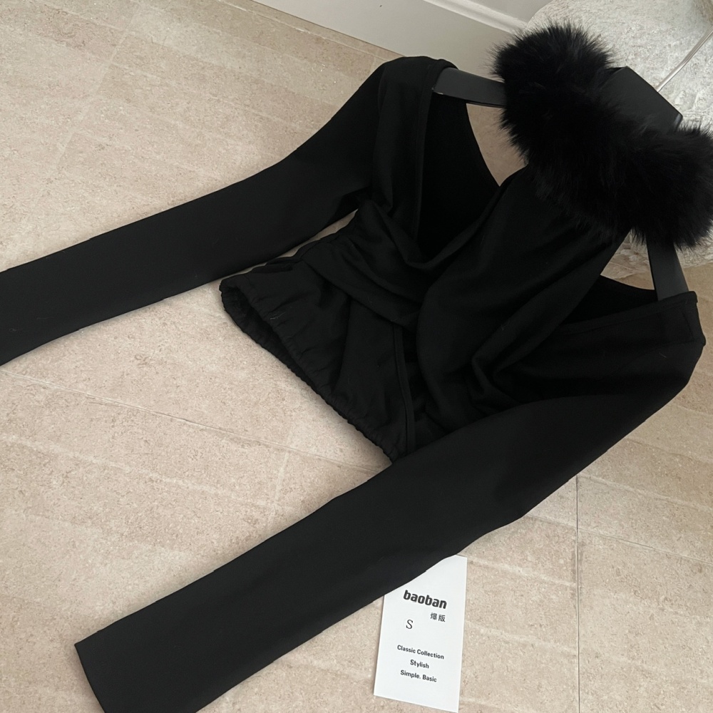 Winter fox tops double color fur collar bottoming shirt