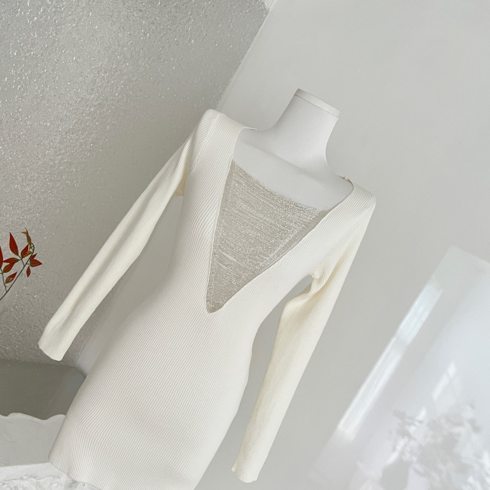 Wears outside white bottoming splice knitted dress