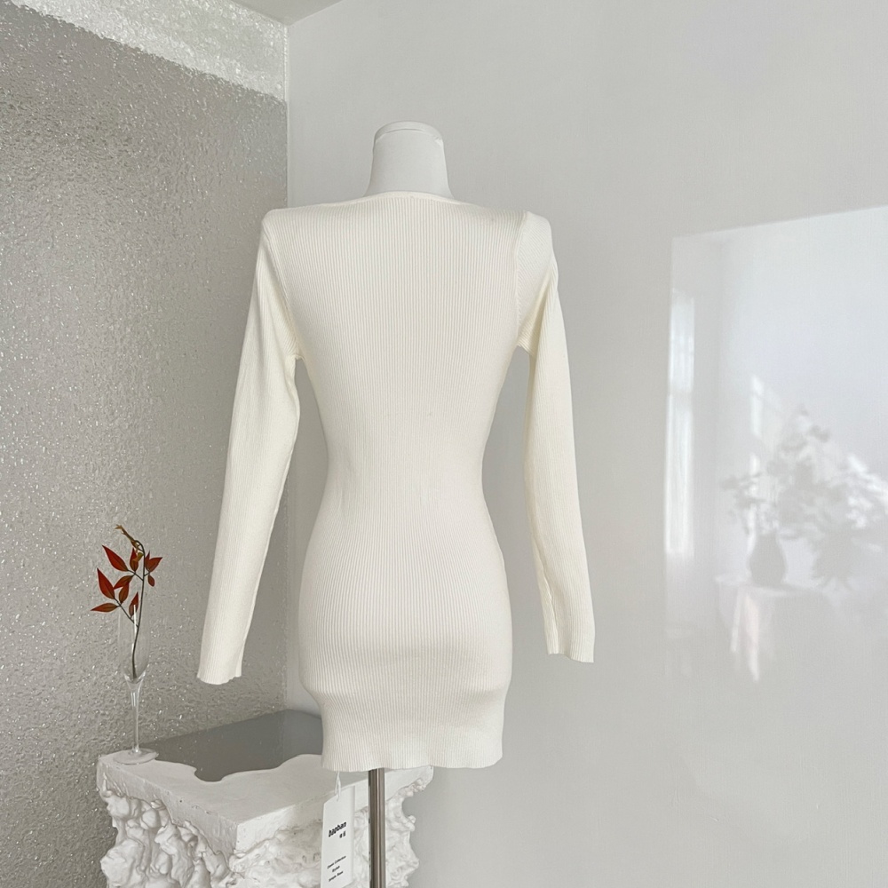 Wears outside white bottoming splice knitted dress