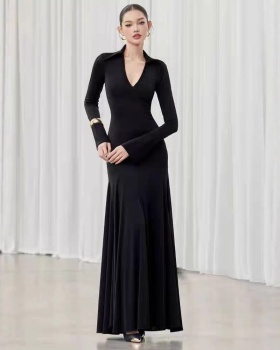 Temperament V-neck slim dress black big skirt long dress