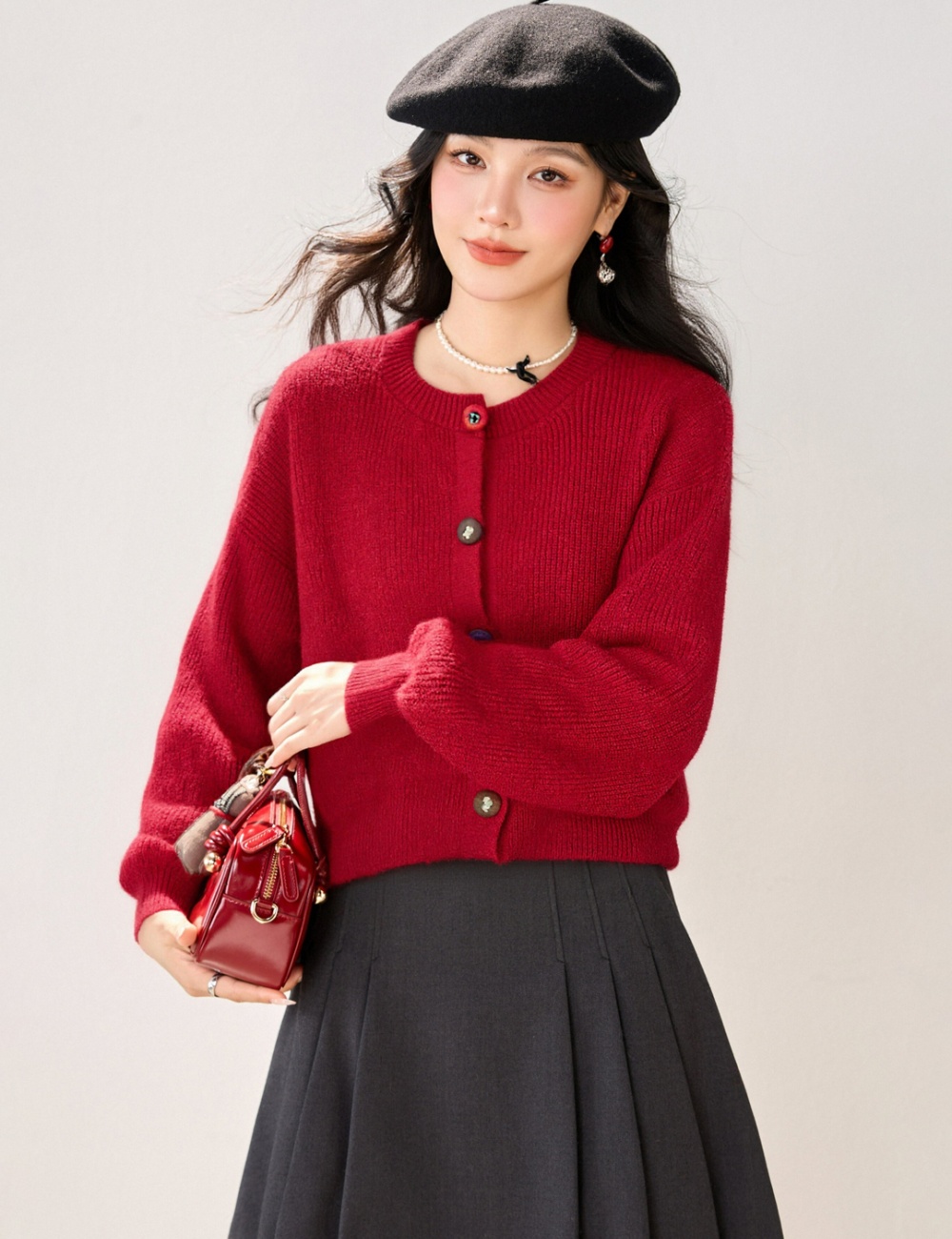 Unique round neck sweater tender cardigan