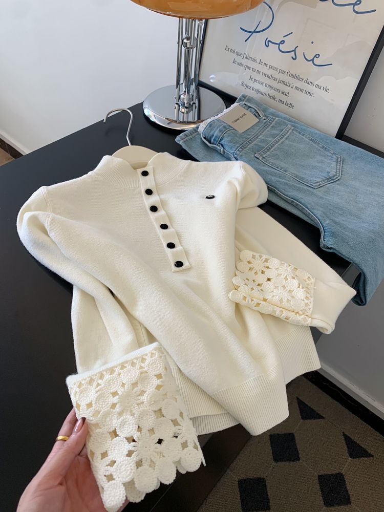 Knitted splice sleeve lace bottoming sweater for women